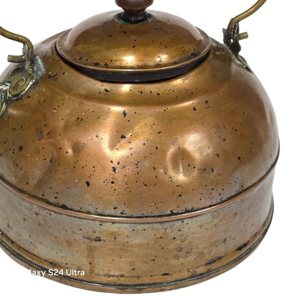 Vintage Copper Hammered Teapot With Wooden Handle Rustic Farmhouse Kitchen Decor - Picture 5 of 12